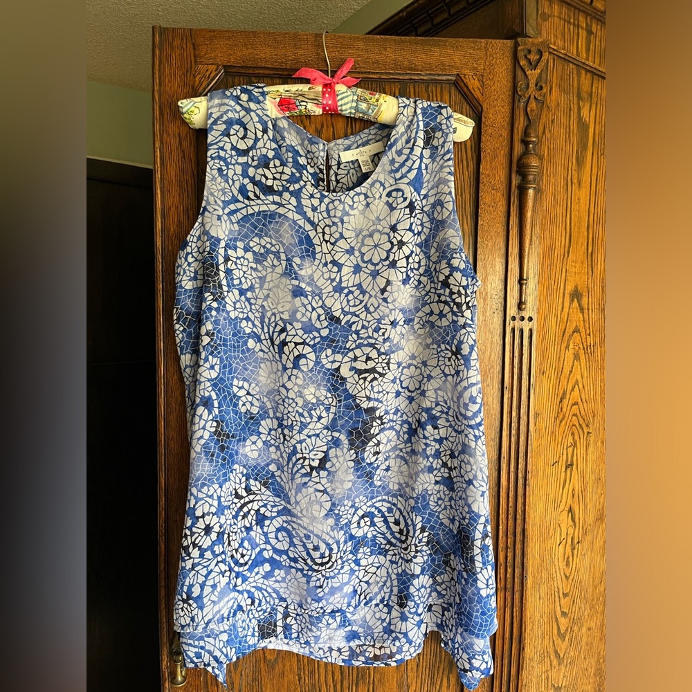 2 Fever Double Layer sleeveless print blouses size large - Picture 2 of 6